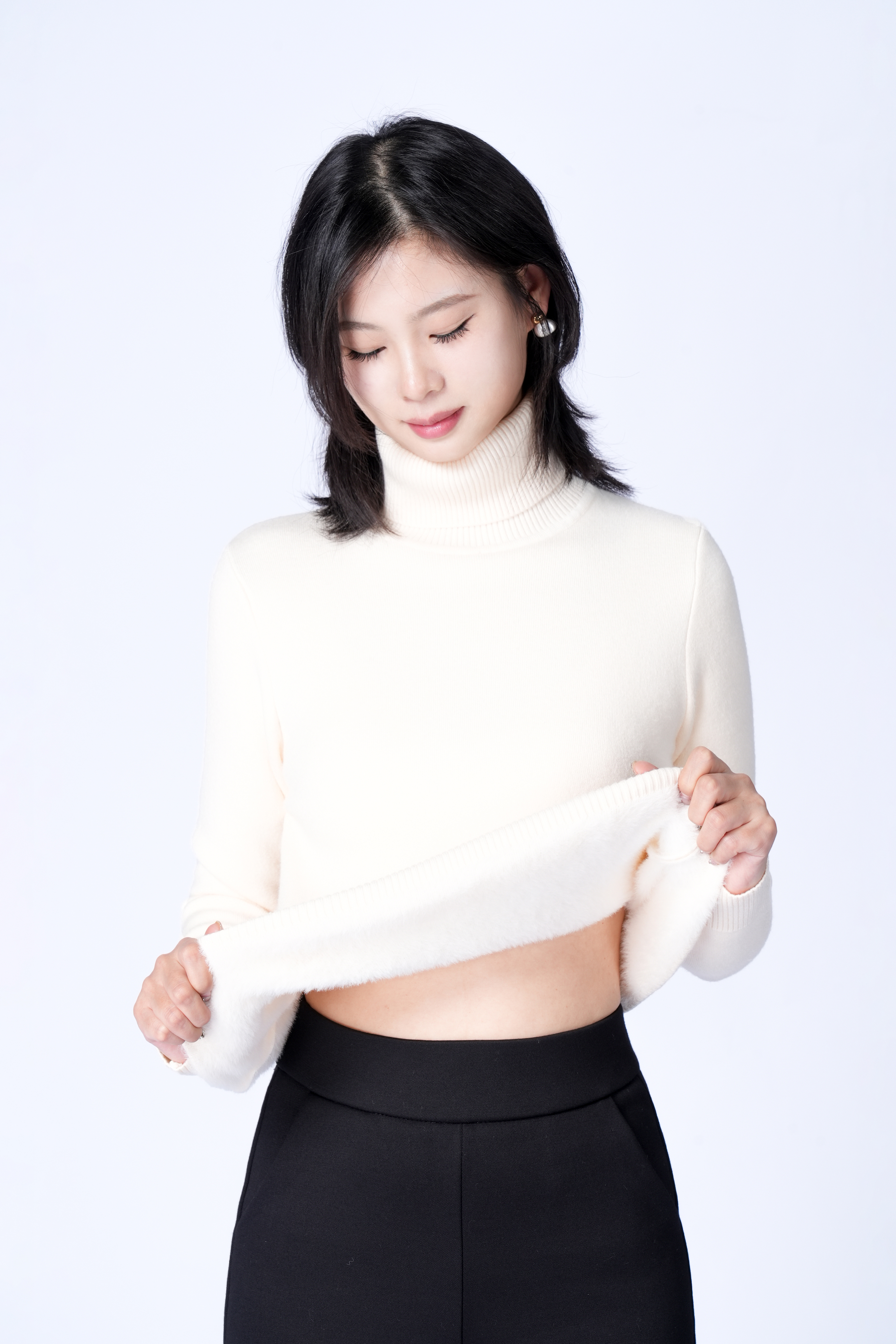 하이넥 극후 니트 스웨터