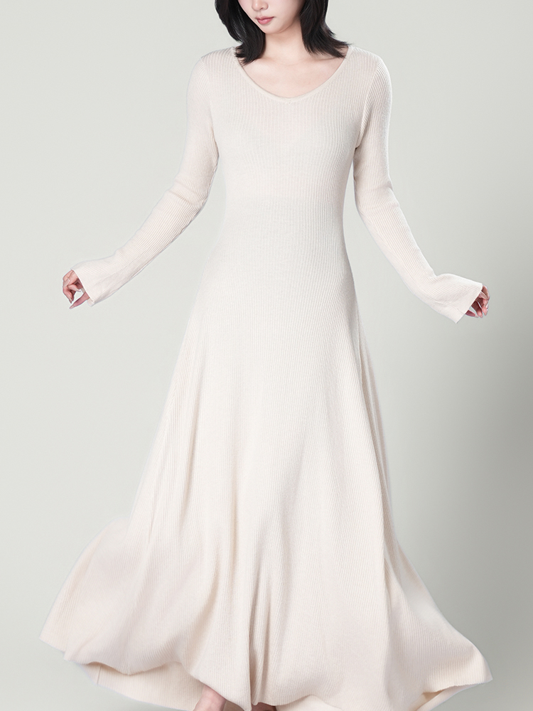 1327092 秋季针织气质套装