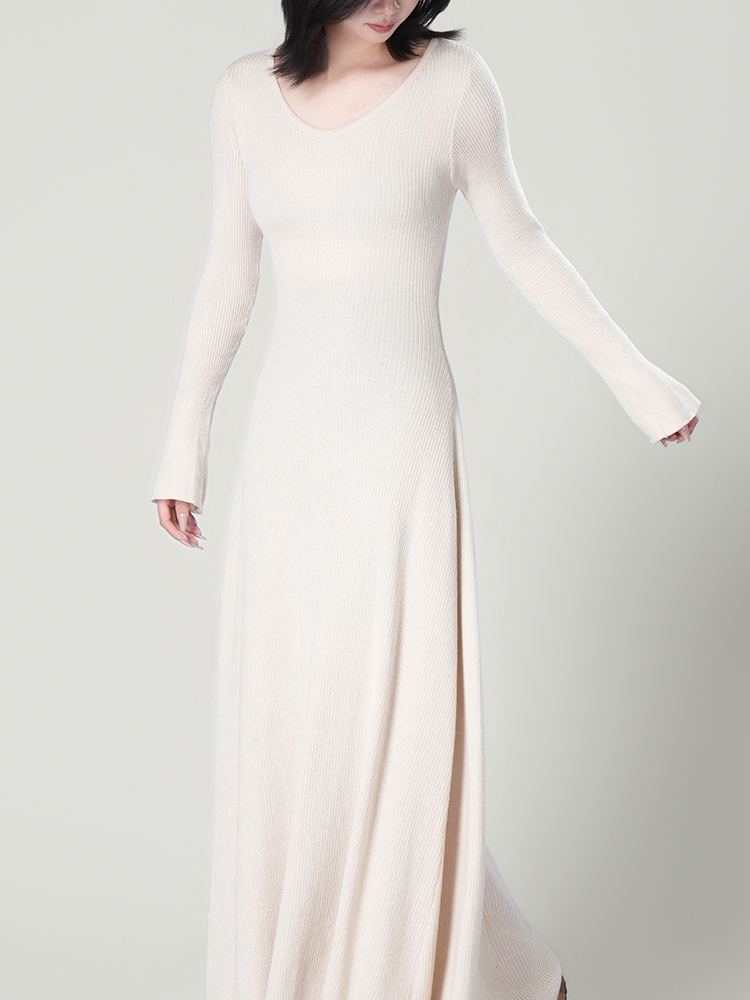 1327092 秋季针织气质套装