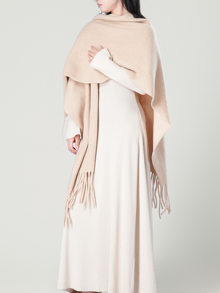 1327092 秋季针织气质套装