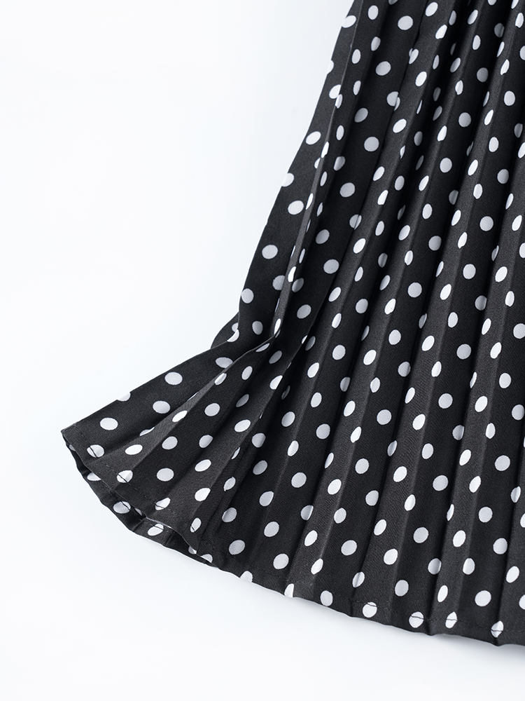 1307145 黑色波点九分袖连衣裙