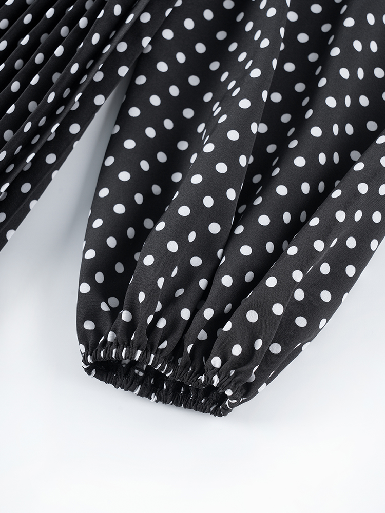 1307145 黑色波点九分袖连衣裙