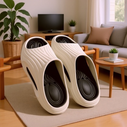 【แผ่นรองเท้าชั้นกลางแบบถอด】ได้ รองเท้าแตะสีตัดกันกันลื่นลดแรงกระแทก