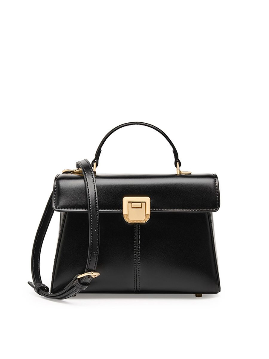 Horseshoe buckle commuting Kelly bag