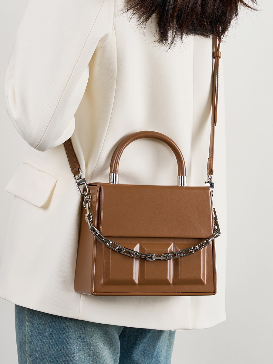 Chocolate chain square bag