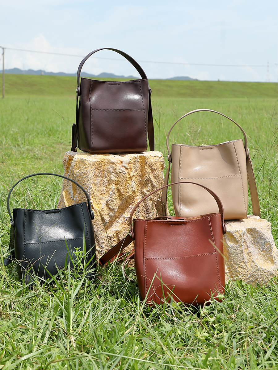 Retro Flocked Bucket Bag