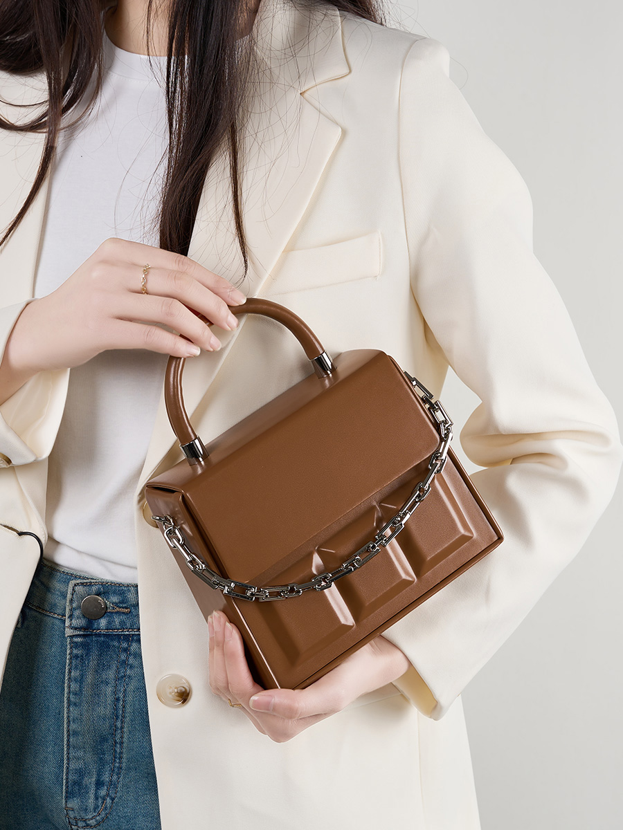 Chocolate chain square bag