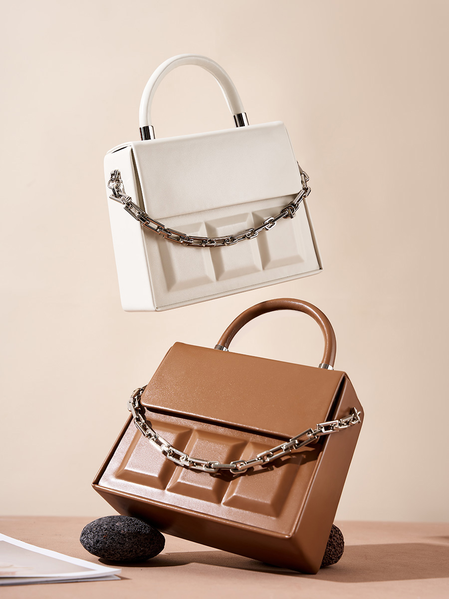 Chocolate chain square bag