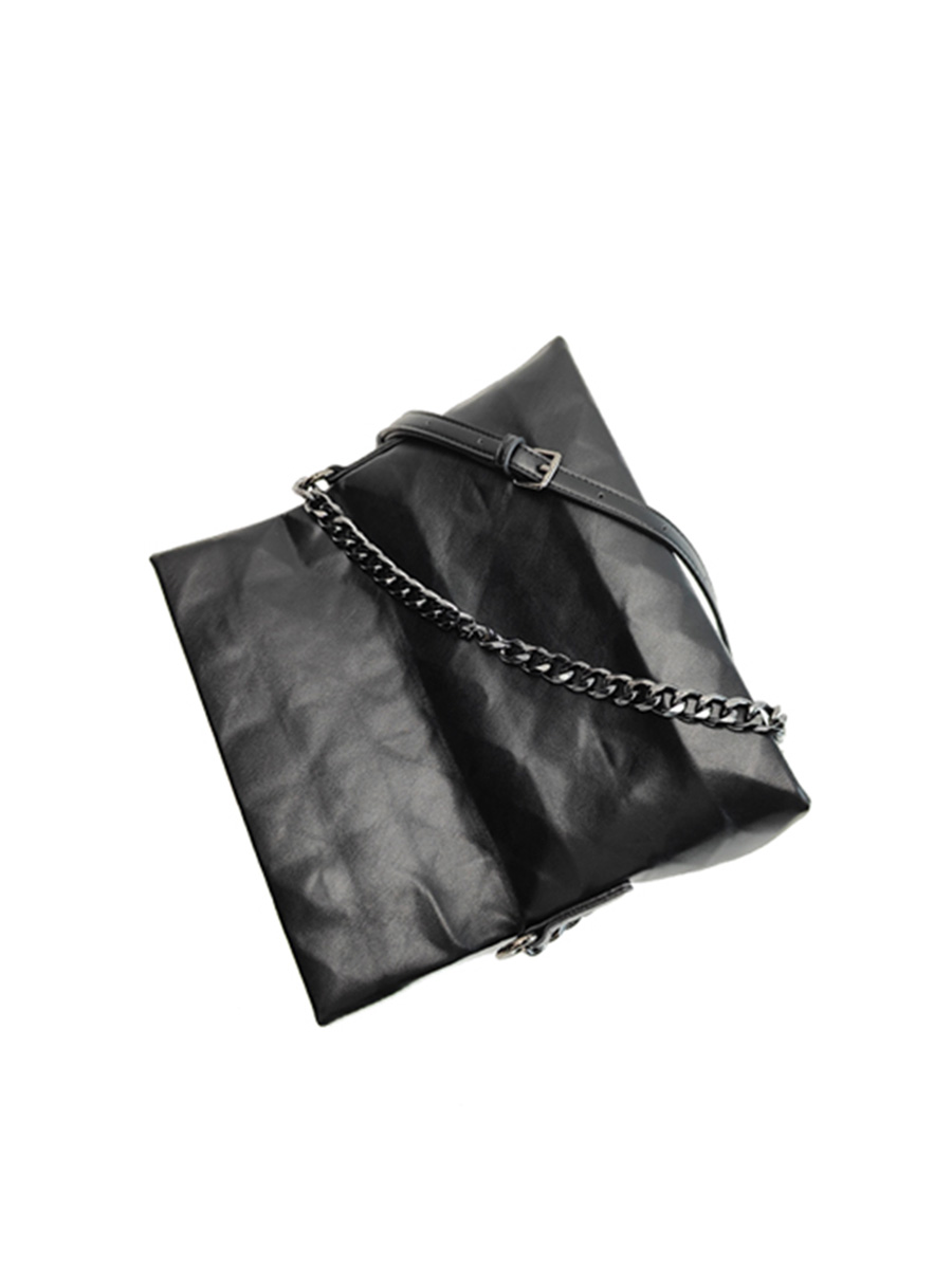 Diamond-Patterned Single-Shoulder Crossbody Commuter Bag