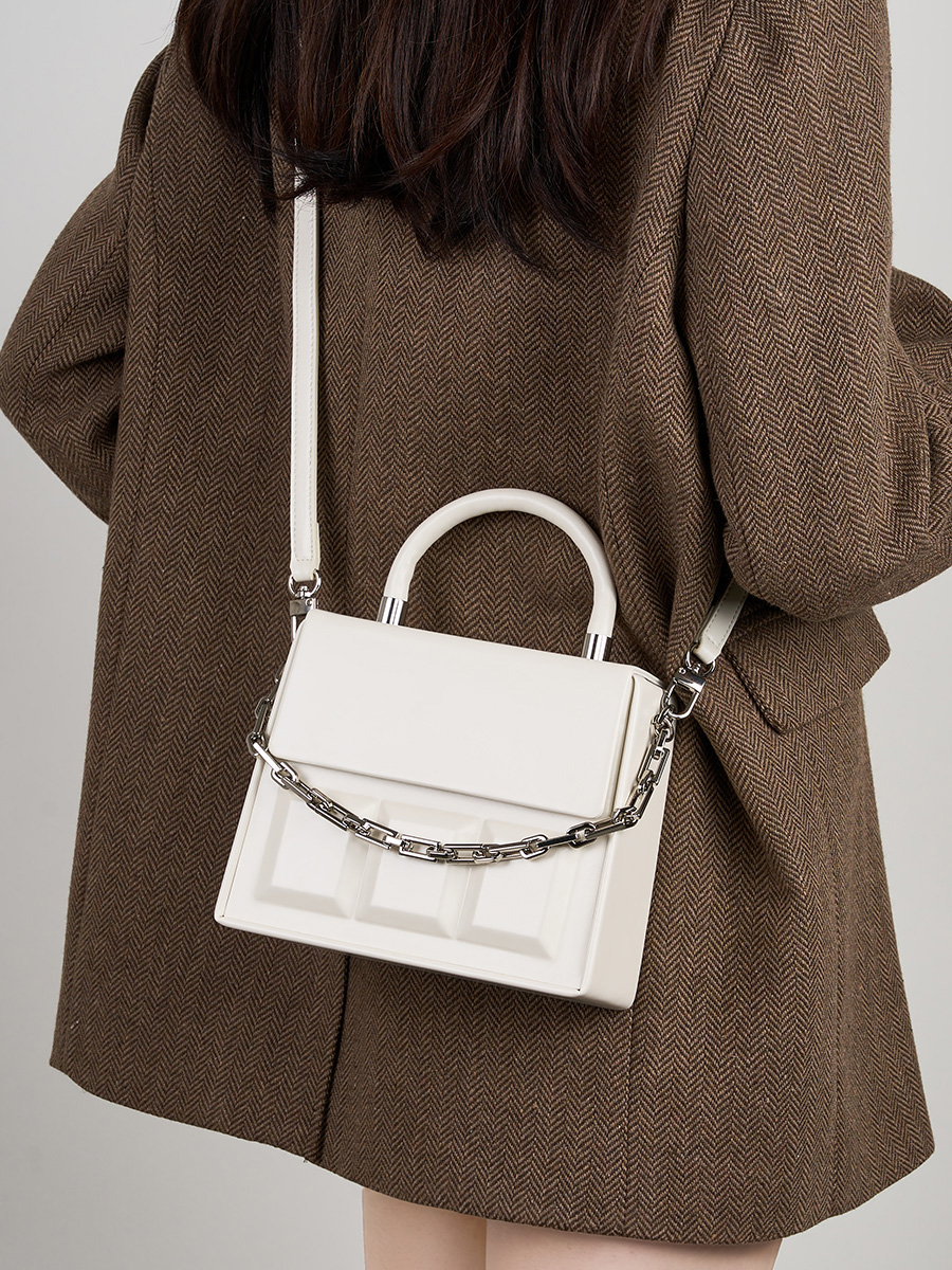 Chocolate chain square bag