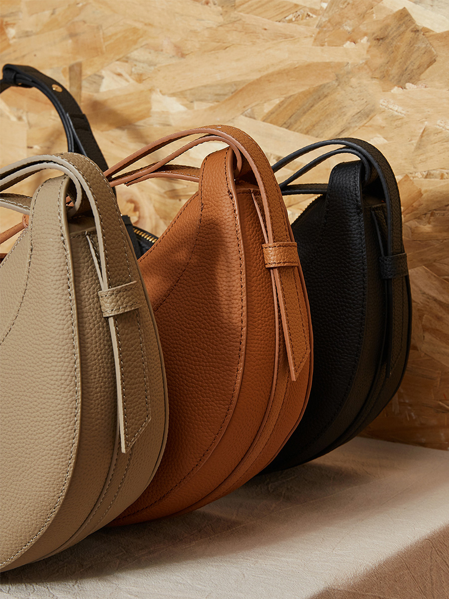 Classic Black Lychee Pattern Half Moon Bag