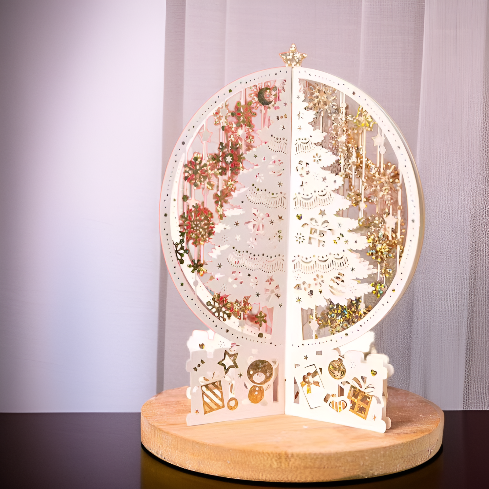 ของขวัญคริสต์มาสสุดพิเศษพร้อมการ์ดสามมิติ