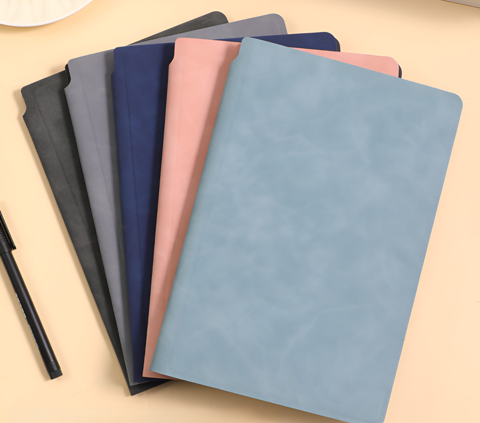 Easy-to-clean erasable note board for quick messages