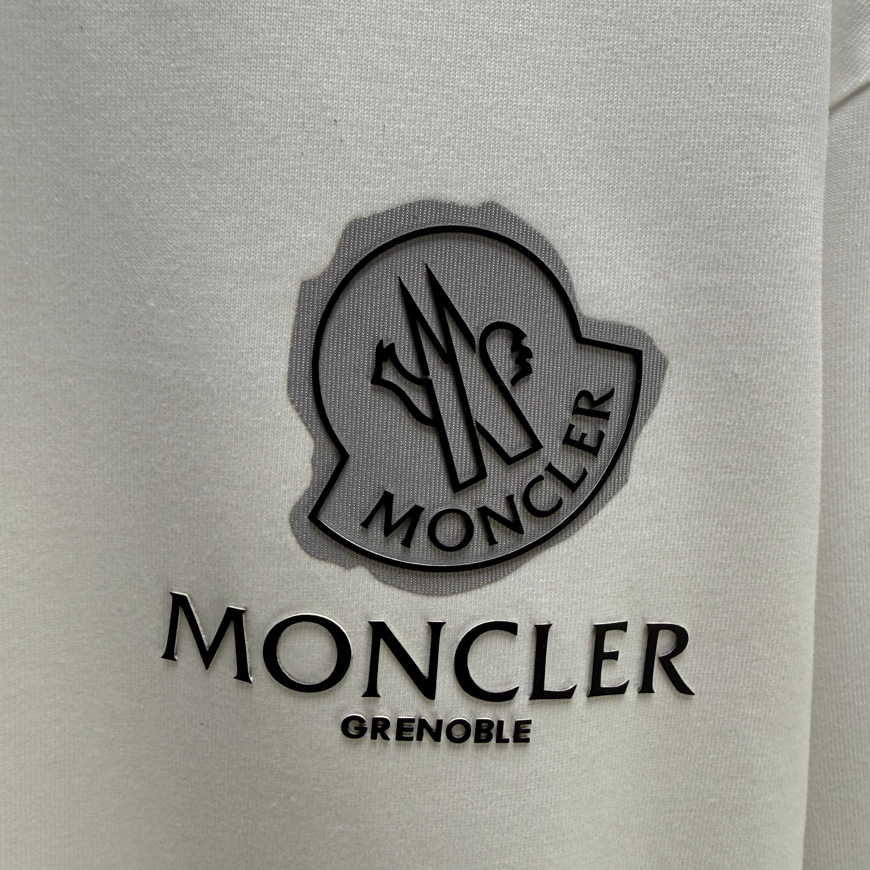 秋冬トレンドのピュアコットンプリントクルーネック長袖Tシャツカジュアルトップス