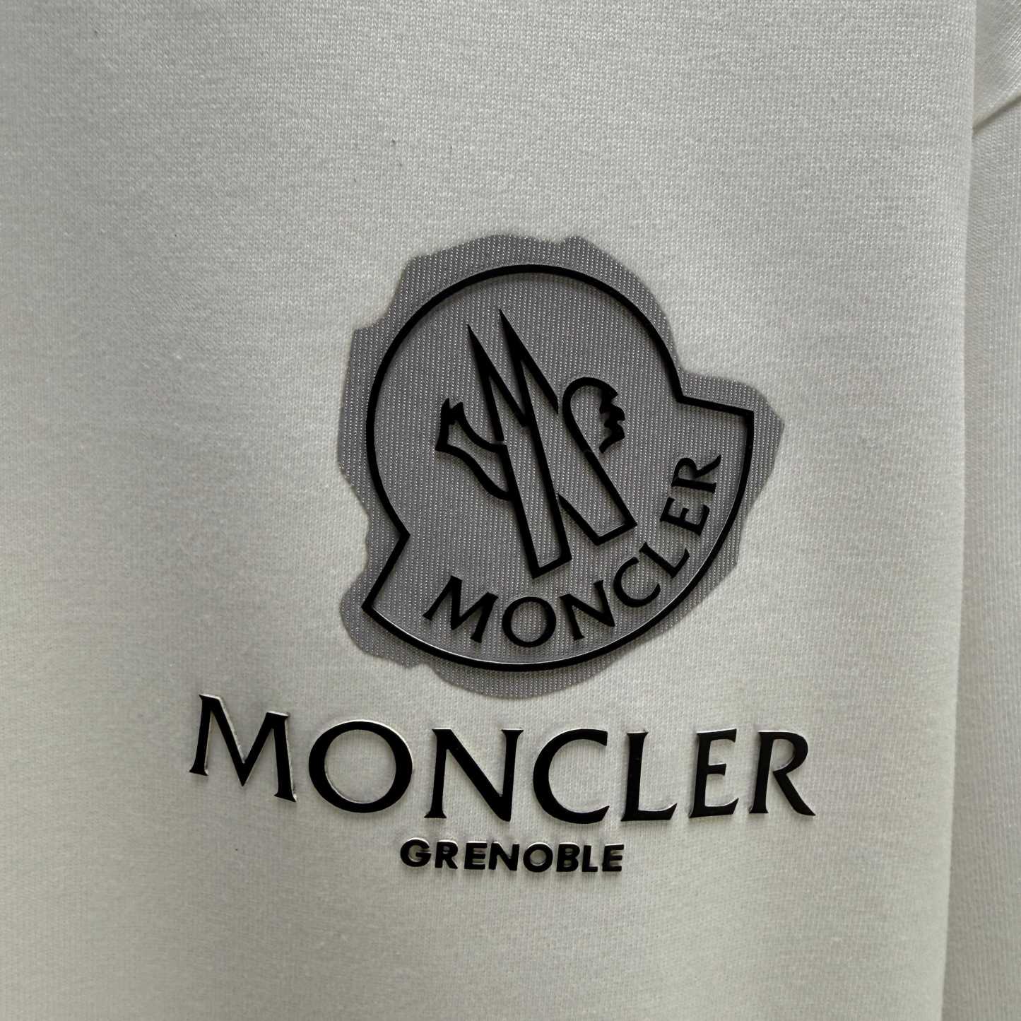 秋冬トレンドのピュアコットンプリントクルーネック長袖Tシャツカジュアルトップス