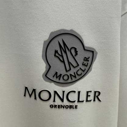 秋冬トレンドのピュアコットンプリントクルーネック長袖Tシャツカジュアルトップス