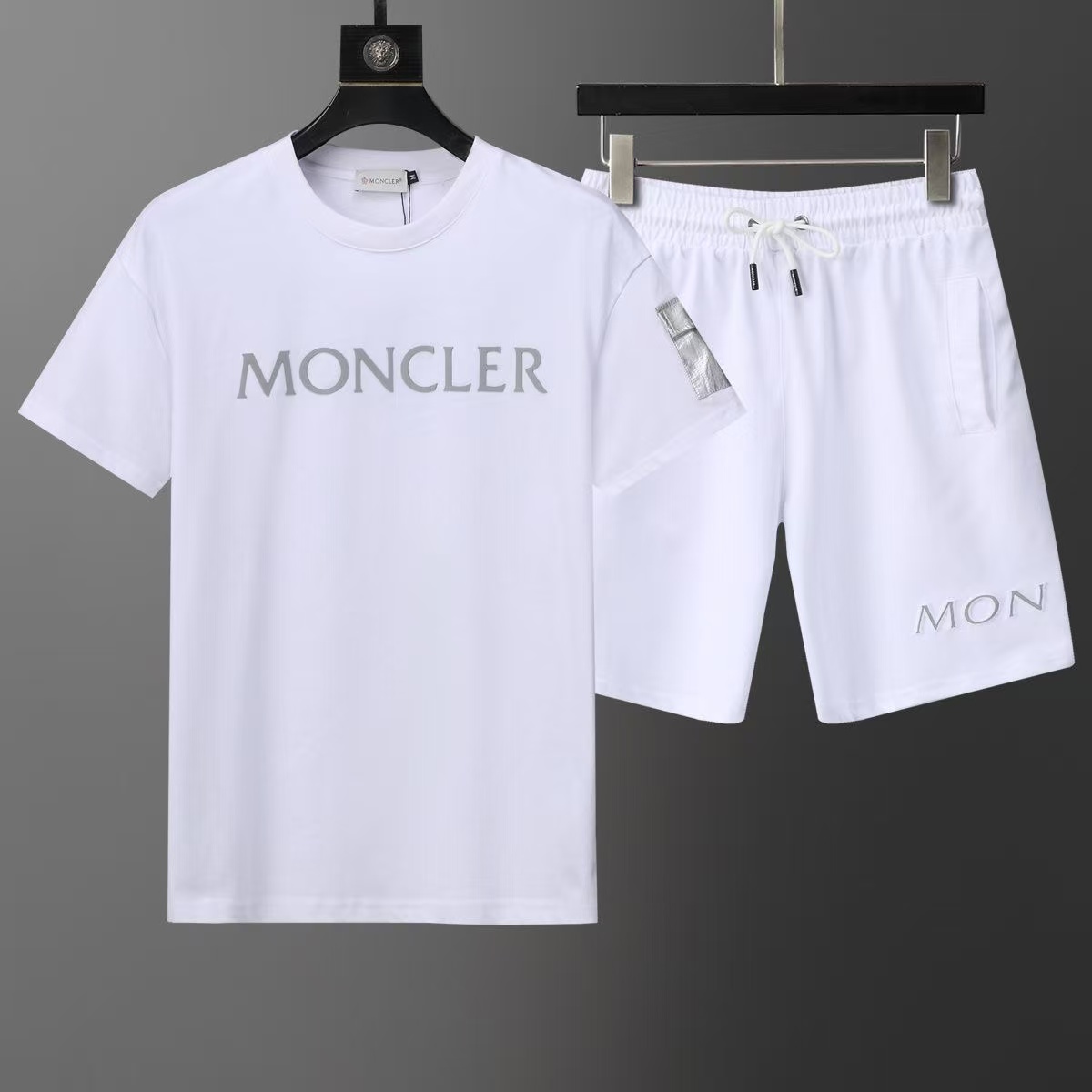 『M-3XL』夏物ラウンドネック半袖ショートパンツトレンディスポーツウェアカジュアルツーピースセット