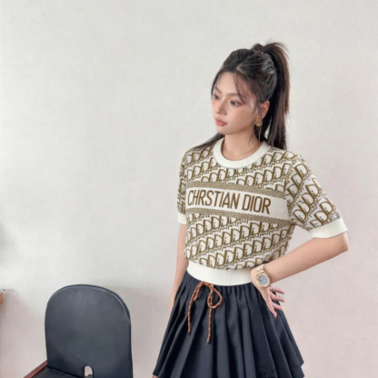 『フリーサイズ』高級感 売れ筋 今季も大流行 おしゃれ モード ニット生地 2カラー Ｔシャツ