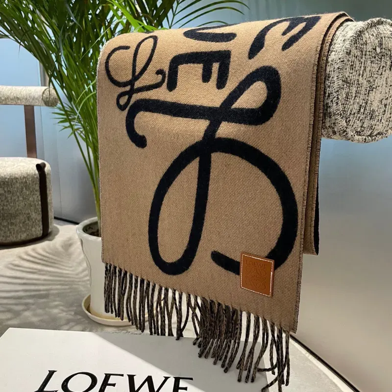 大活躍 柔らかタッチ 軽量 防寒おしゃれ 高品質 ウール カシミヤ生地 マフラー