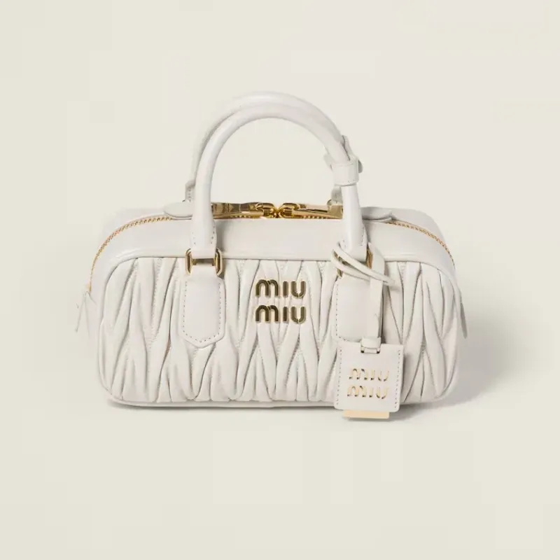 NO.1人気 ファッション シンプル クラシック高級感 質感のいい エレガント ショルダーバッグ