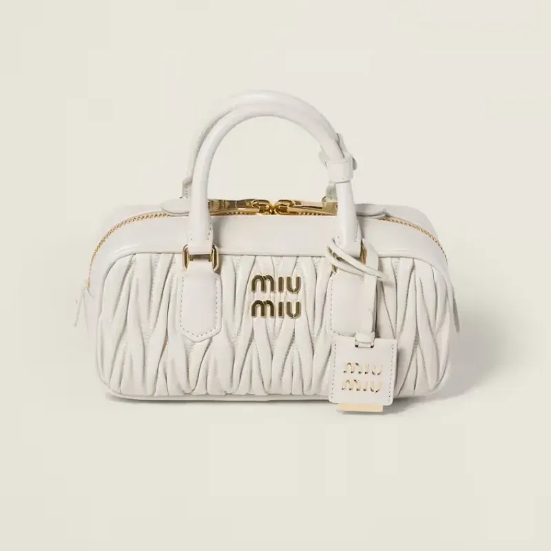 NO.1人気 ファッション シンプル クラシック高級感 質感のいい エレガント ショルダーバッグ