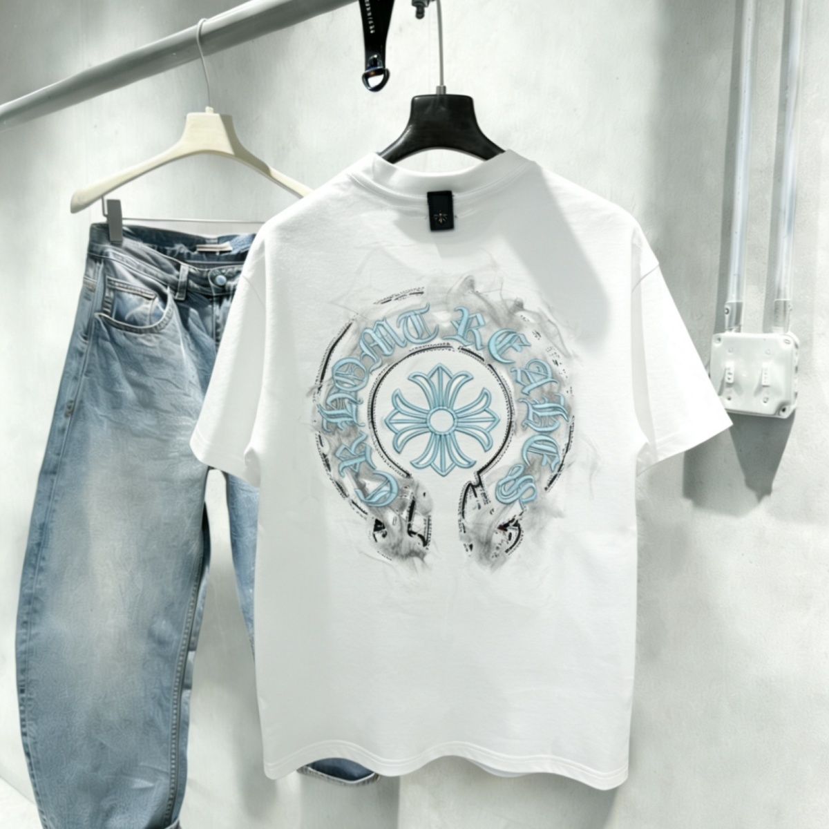 『M-4XL』新作 夏物 刺繍入り 半袖 メンズ＆レディース ゆったりラウンドネック ハーフスリーブ