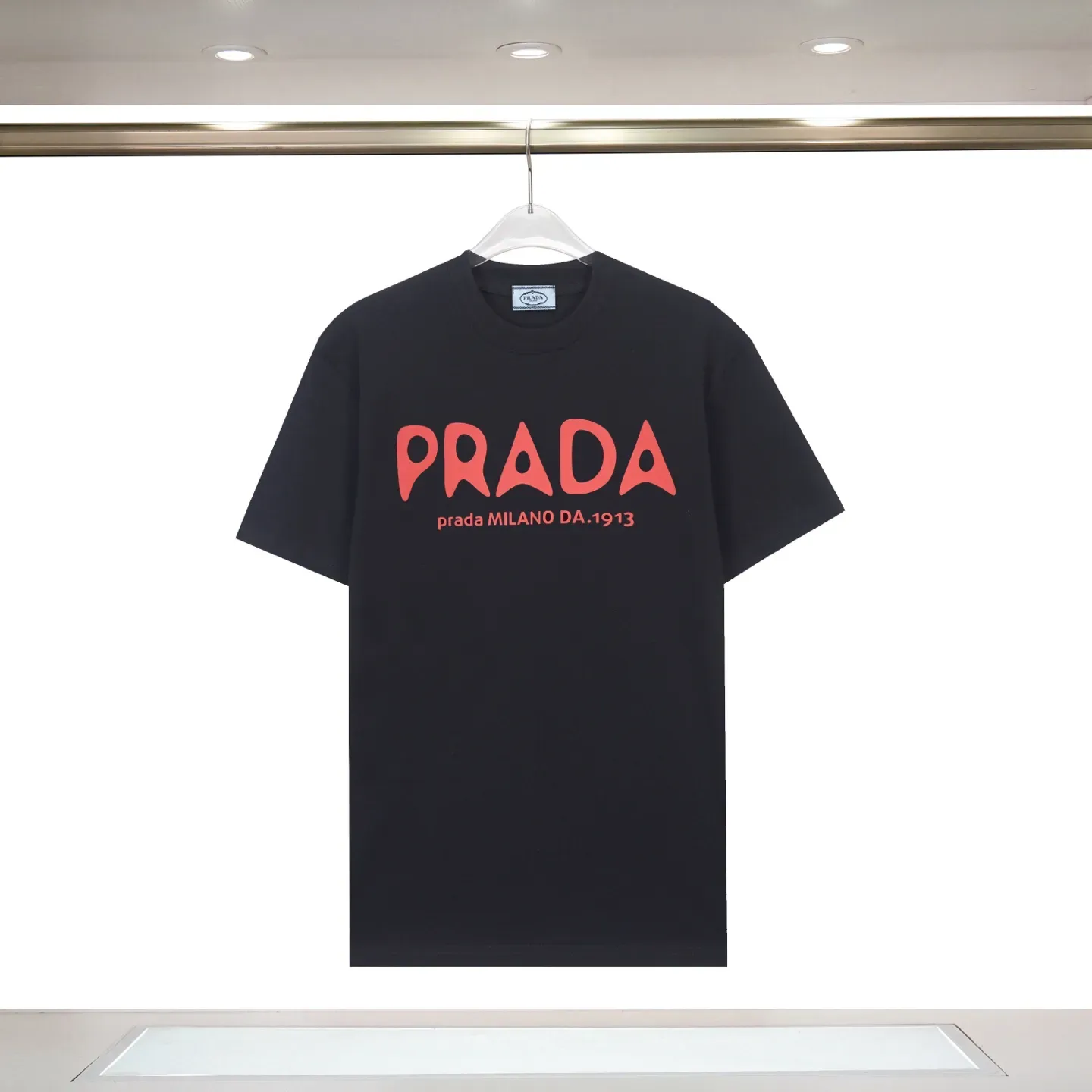 『S-2XL』通気性抜群 肌触りの良い シャリ感のある スタイリッシュ 半袖Ｔシャツ