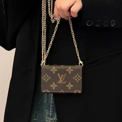 目立つ おしゃれ 気質満点 日常使い 軽量 高品質 日常使い斜めがけカードケース