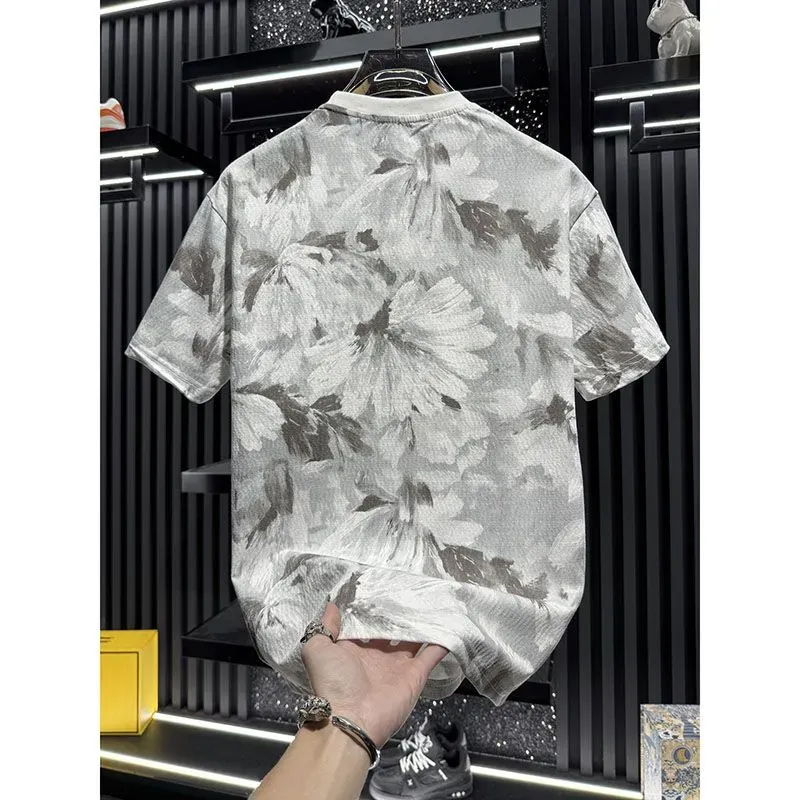 『M-4XL』高級刺繍入りメンズ半袖シャツ　夏用　軽量で薄手、通気性抜群