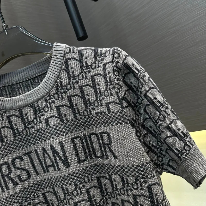 『フリーサイズ』高級感 売れ筋 今季も大流行 おしゃれ モード ニット生地 2カラー Ｔシャツ