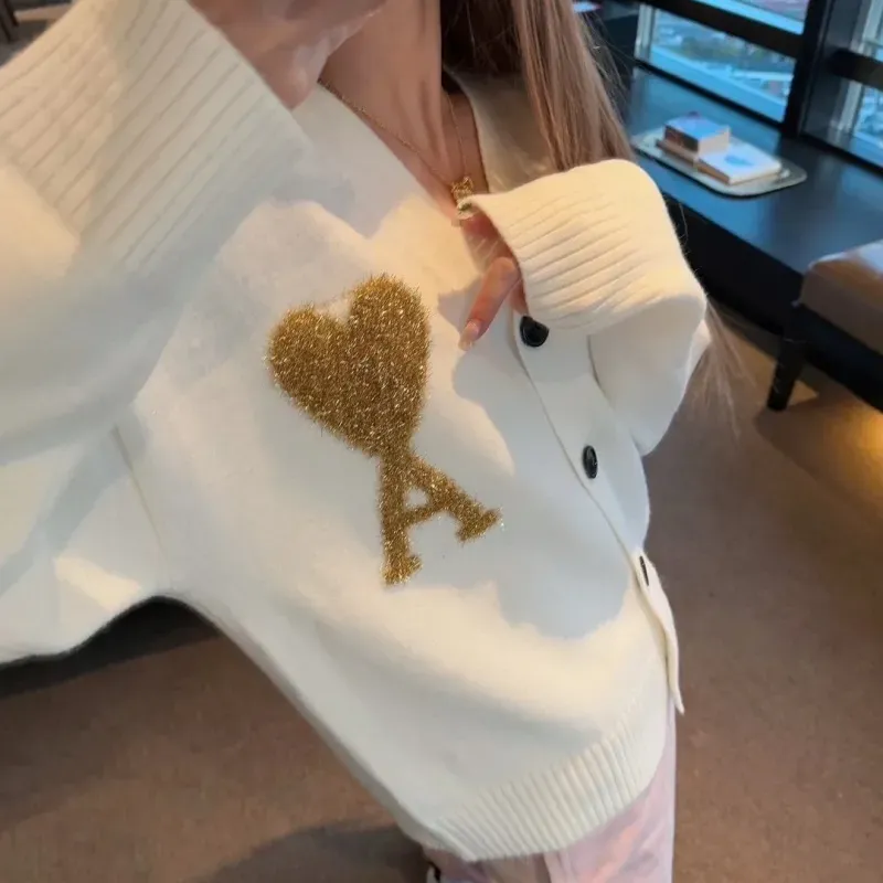 優しい雰囲気 ファッション ゆるい 柔らかい 手触り良くシンプル セーター