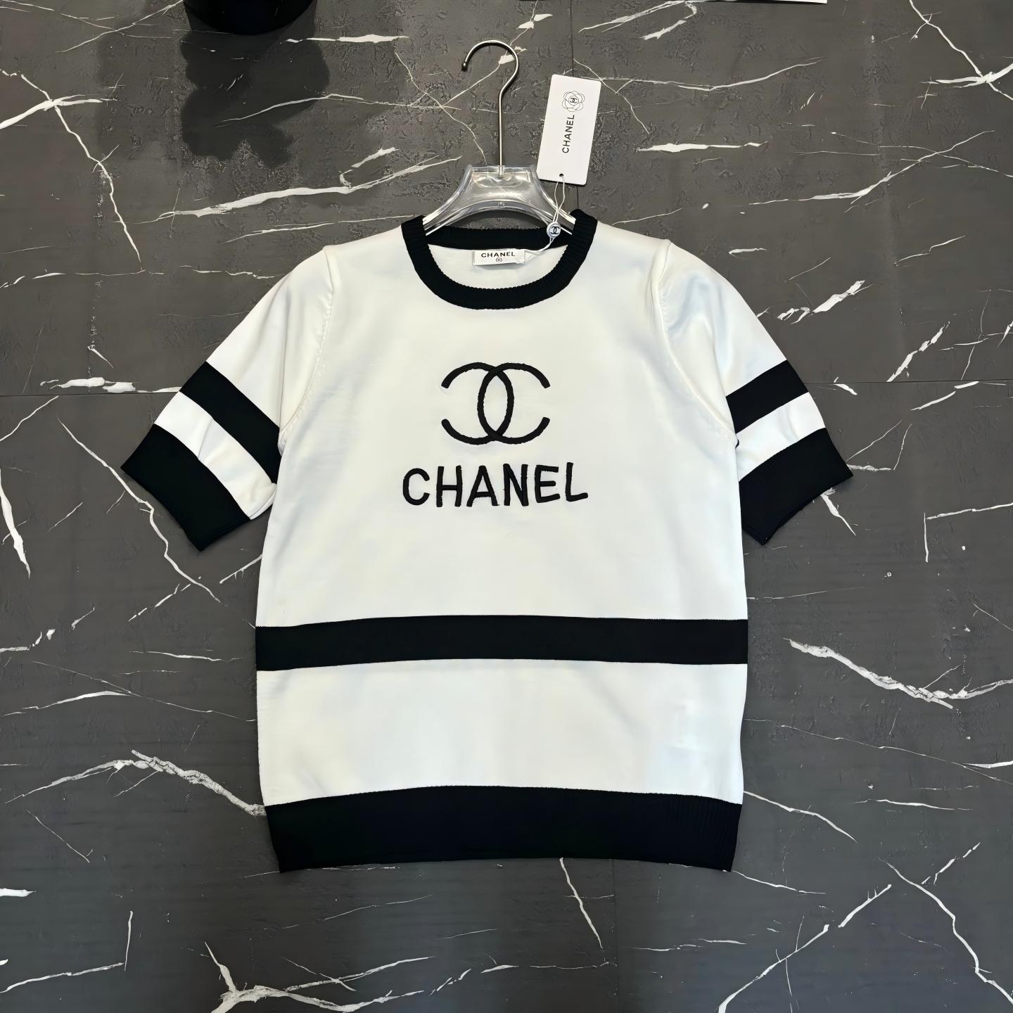 刺繍入りカラーブロックプルオーバースリムニットセーター