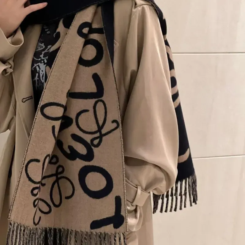 大活躍 柔らかタッチ 軽量 防寒おしゃれ 高品質 ウール カシミヤ生地 マフラー