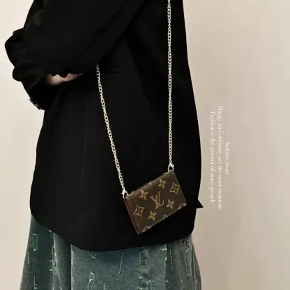 目立つ おしゃれ 気質満点 日常使い 軽量 高品質 日常使い斜めがけカードケース