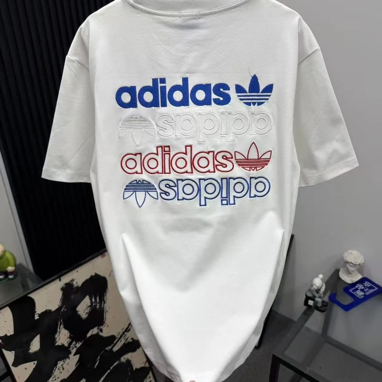 『S-2XL』夏新作 メンズ 刺繍入り ゆったりフィット トレンディ クルーネック 半袖 カジュアル Tシャツ