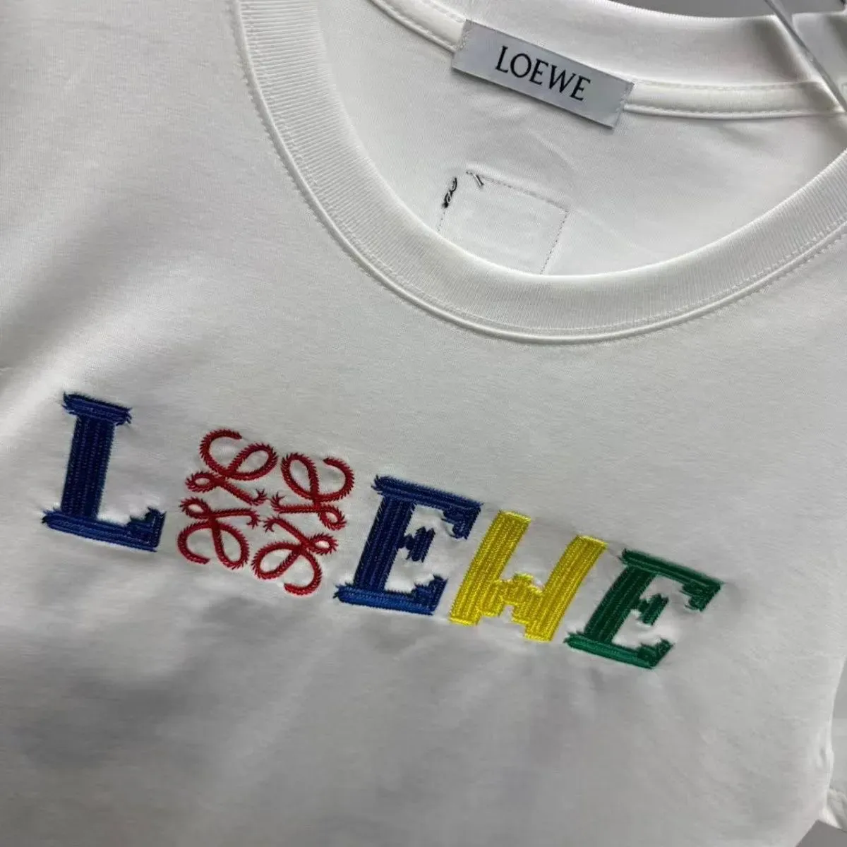 【S-2XL】人気のスーパーマリオコラボレーション半袖Tシャツ（男女兼用、刺繍入り）