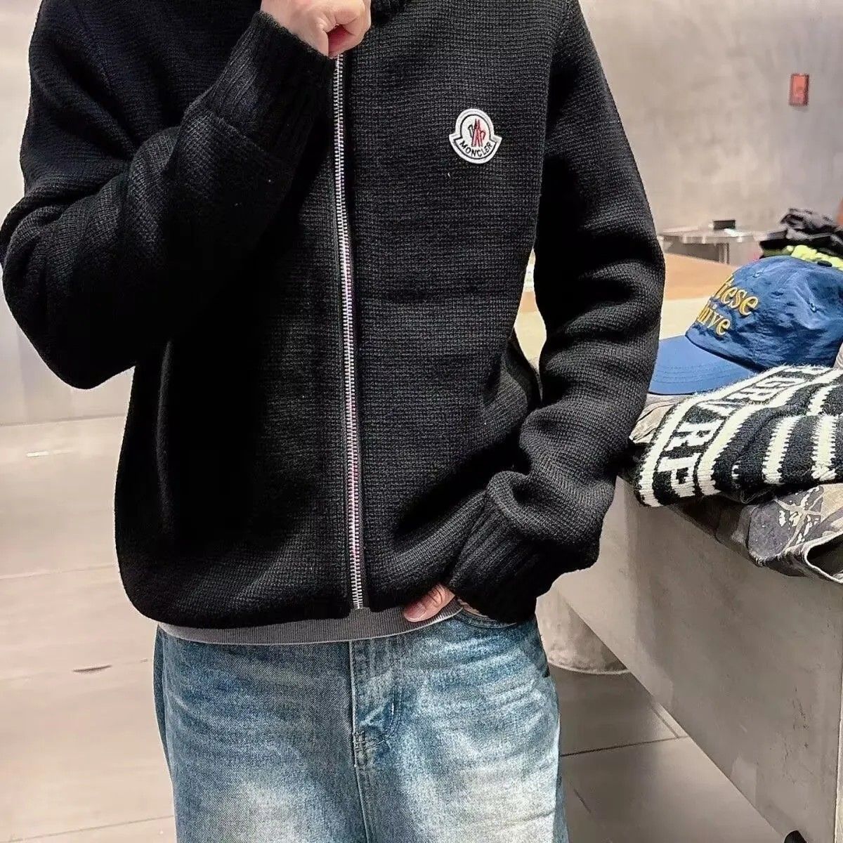 【M-3XL】秋の新作スタンドカラー刺繍ニットセーター