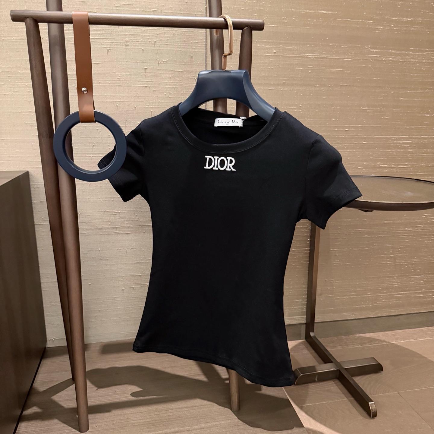 刺繍入りレター万能半袖Tシャツ