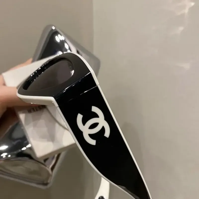 目立つ ファッション 高品質 クール シンプル クラシック男女限らずサングラス