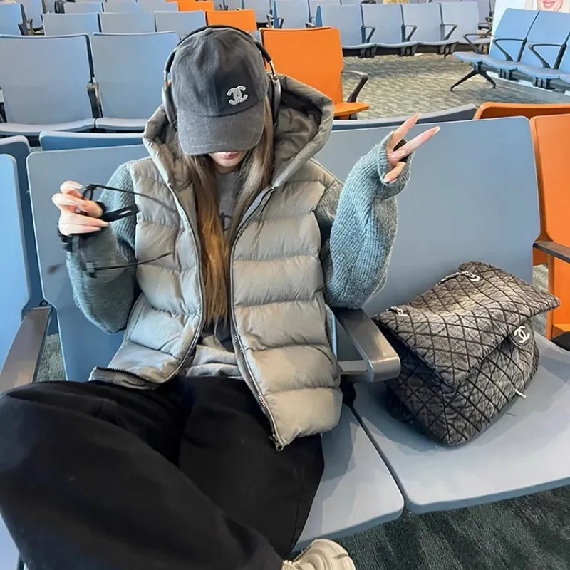 大活躍 おしゃれ 高級感 着瘦せ 暖かい 軽量 着心地良い ダウンアウター