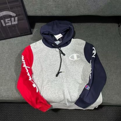 『M-4XL』秋のパーカー、赤と白のカラーブロッキング、クラシックな刺繍のフード付きスウェットシャツ