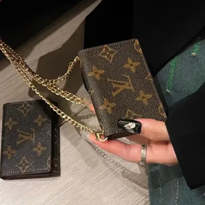 目立つ おしゃれ 気質満点 日常使い 軽量 高品質 日常使い斜めがけカードケース