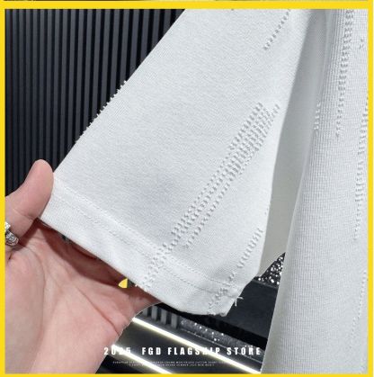 『M-4XL』メンズ刺繍入りダメージ加工半袖Tシャツ、新しい夏のラグジュアリースタイル