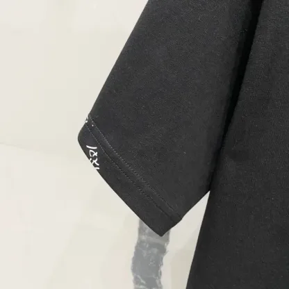 『XS-L』最愛の一着 高級感 スタイリッシュ 質感のいい 快適 合わせやすいＴシャツ