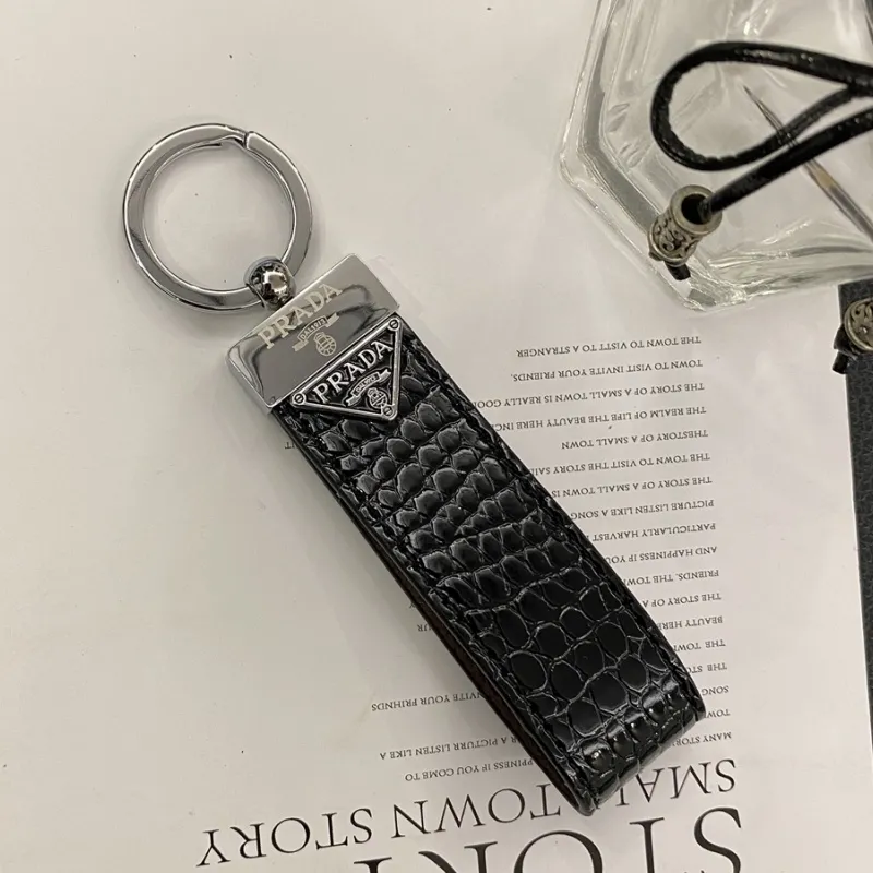 大活躍 ファッション シンプル 高品質 軽量 耐摩耗性 モダン キーホルダー