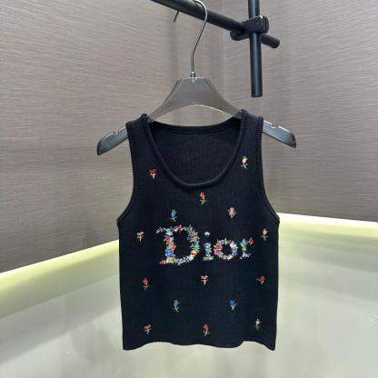 『フリーサイズ』丈夫な刺繍入り花柄ニットベスト 1