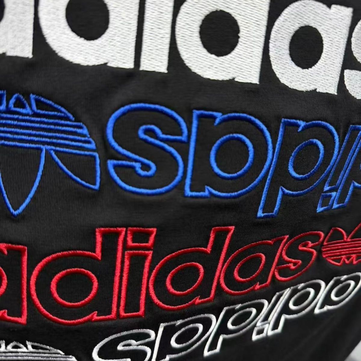 『S-2XL』夏新作 メンズ 刺繍入り ゆったりフィット トレンディ クルーネック 半袖 カジュアル Tシャツ