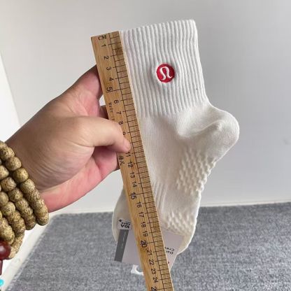 刺繍入りソックス、オールシーズン対応、純綿、シンプル、トレンディなスポーツソックス