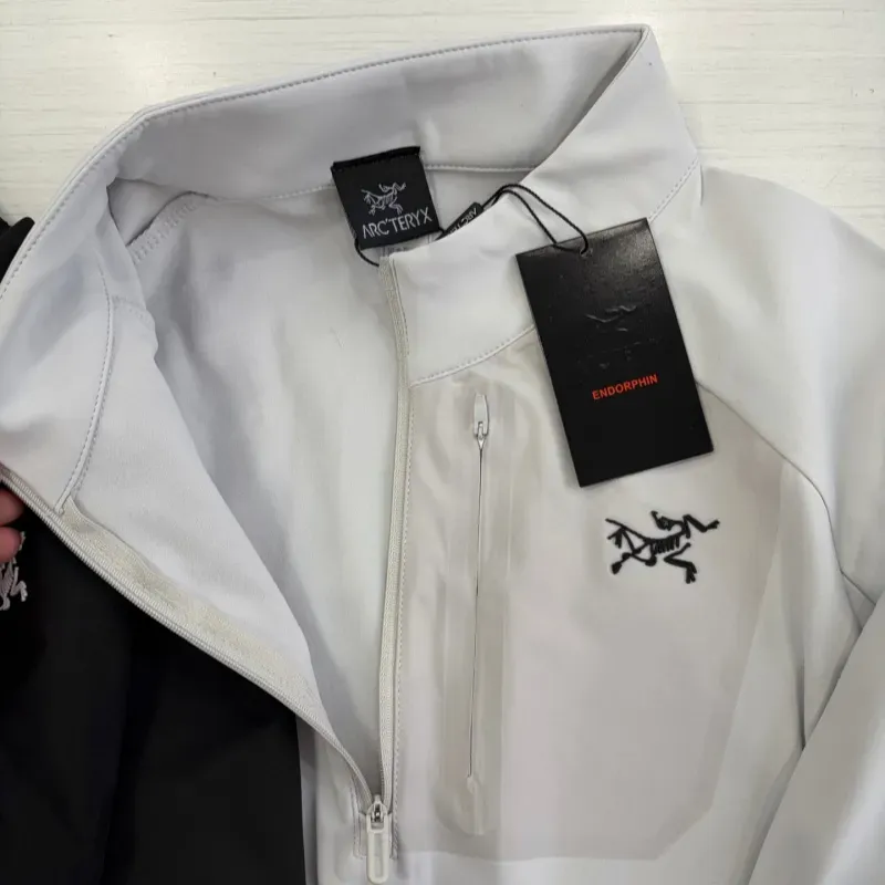 『M-4XL』超人気商品 気質いい 高級感 ファッション 快適 通気性 フィット感 暖かい 長袖Tシャツ