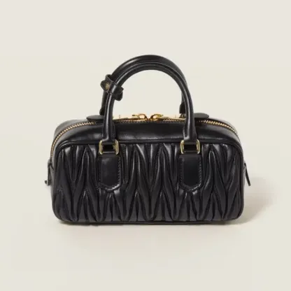 NO.1人気 ファッション シンプル クラシック高級感 質感のいい エレガント ショルダーバッグ